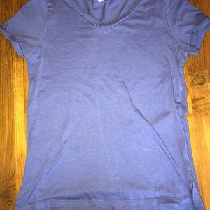 purple v-neck tee